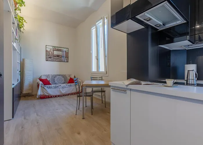 Guesthost - Giardini Margherita Pretty Apartment Bologna